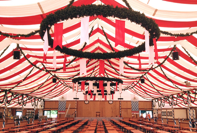 Bild des Festzeltes zum Volksfest Poing