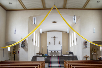 Bild der Innenansicht der Katholischen Kirche St. Michael